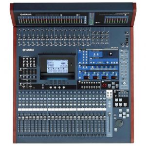 Alquiler mesa de mezclas Yamaha 02R96 VCM con audio a 96 kHz, monitorización en surround, software Studio Manager y control de estación de trabajo de audio digital